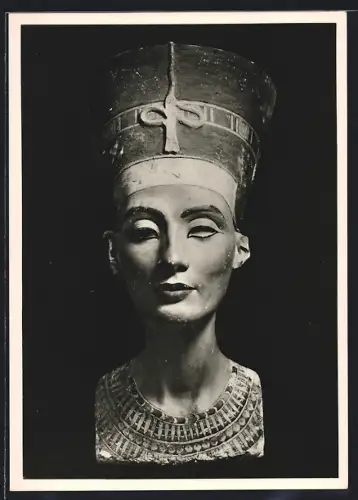 AK Berlin, Ägyptisches Museum, Büste der Nofretete, Pergamonmuseum