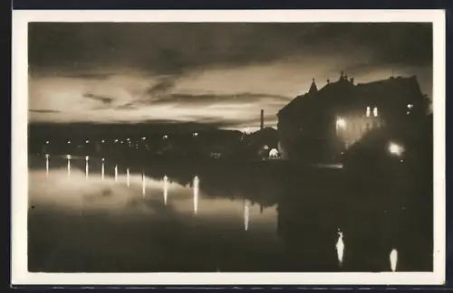 AK Uzhorod, Vecer na Uzi, Nachtbeleuchtung der Promenade