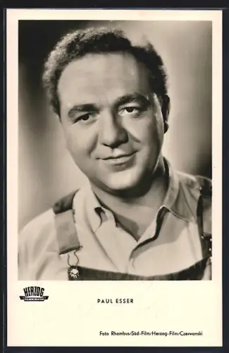 AK Schauspieler Paul Esser in Kamera blickend