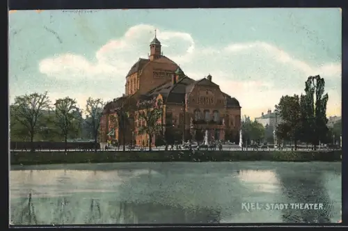 AK Kiel, Stadttheater über das Wasser gesehen