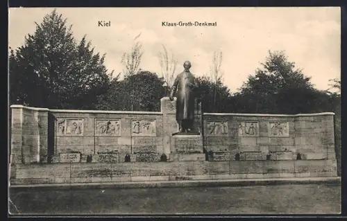 AK Kiel, Klaus Groth-Denkmal