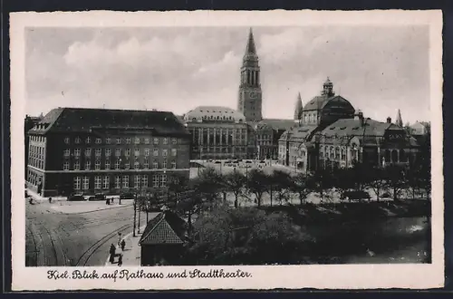 AK Kiel, Blick auf Rathaus und Stadttheater
