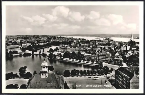 AK Kiel, Blick auf den Hafen