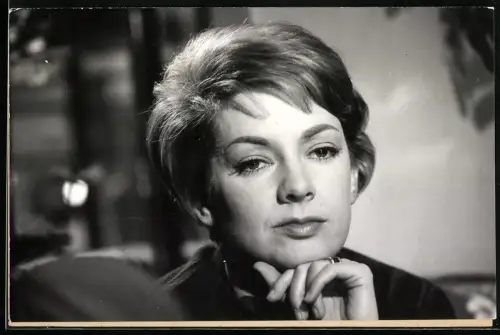 Fotografie Schauspielerin Ruth Leuwerik im Film Die Rote