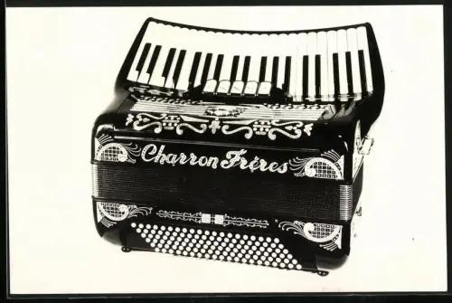Fotografie Akkordeon der Firma Charron-Freres
