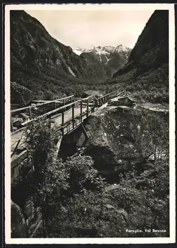 AK Foroglio /Val Bavona, Panorama mit Brücke