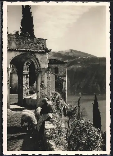 AK Morcote, Ortspartie mit Schafhirtin