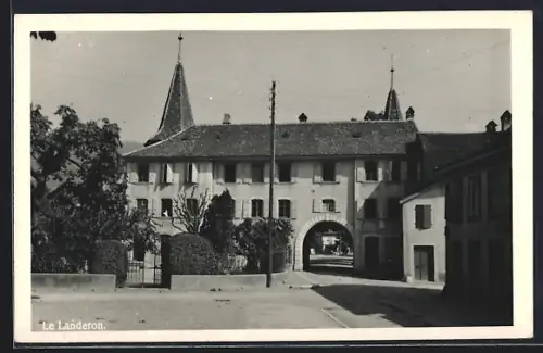 AK Le Landeron, Strassenpartie am Tor