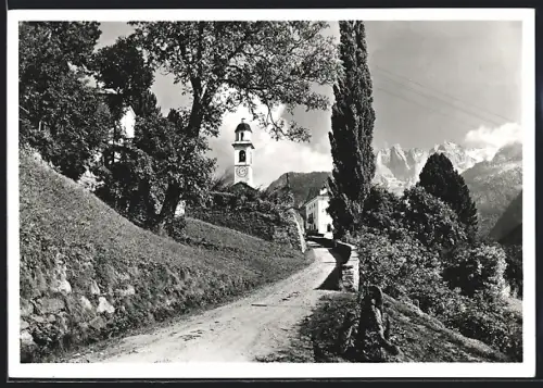 AK Soglio, Dorfeingang mit Kirche