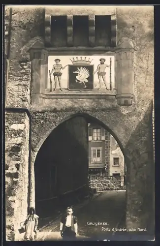 AK Gruyères, Porte d`entrée, Côté Nord