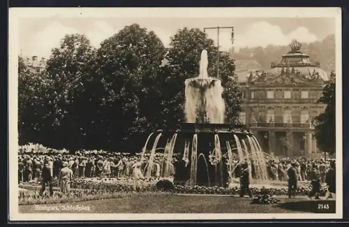 AK Stuttgart, Schlossplatz, Brunnen, Menschenmenge