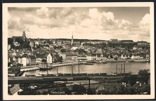 AK Flensburg, Ortsansicht mit Hafen aus der Vogelschau