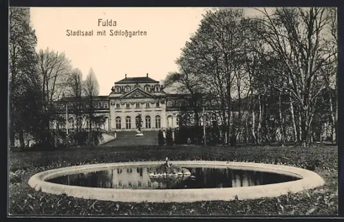 AK Fulda, Stadtsaal mit Schlossgarten