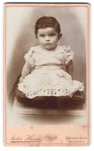 Fotografie Atelier Hamm, Königshofen, Am Markt, Porträt eines kleinen Kindes