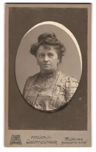 Fotografie Atelier Oberpollinger, München, Neuhauser Str. 44, Porträt einer Dame