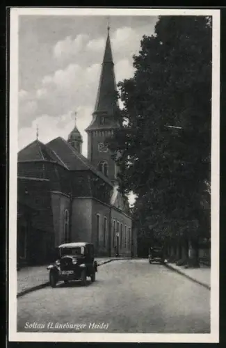AK Soltau /Lüneburger Heide, Kirche, Strassenansicht, Autos
