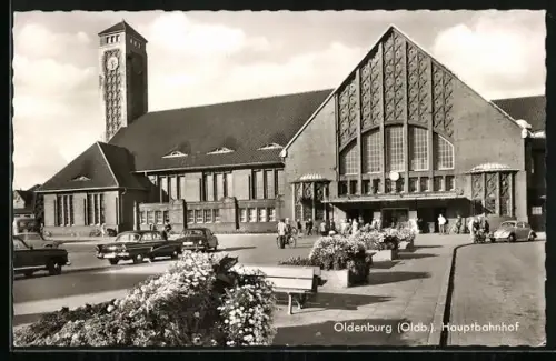 AK Oldenburg /Oldb., Hauptbahnhof mit Vorplatz