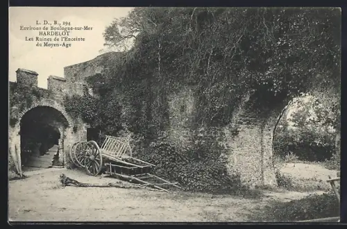 AK Hardelot, Les Ruines de l`Enceinte du Moyen-Age