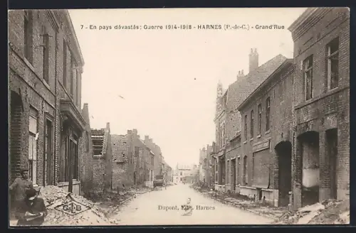 AK Harnes, Grand`Rue en ruines après la Guerre 1914-1918