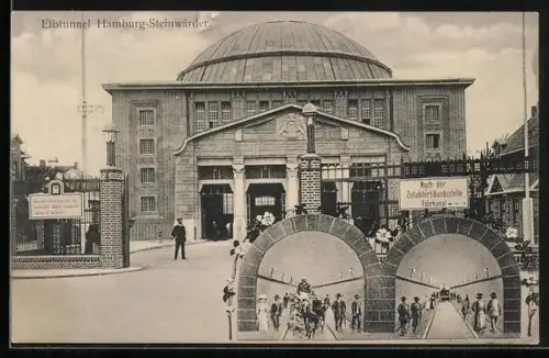 AK Hamburg-Steinwärder, Eingang zum Elbtunnel, Szene aus den Tunnel