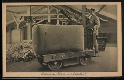 AK Mann auf einem Elektrokarren Eidechse im Speicherbetrieb