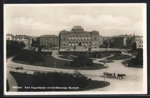 AK Weimar / Thüringen, Karl Augustplatz mit Grossherzoglichem Museum