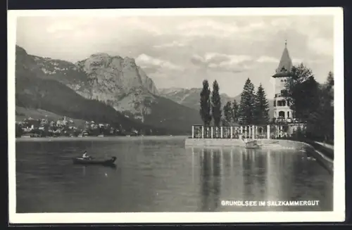 AK Grundlsee im Salzkammergut, Panorama mit Boot