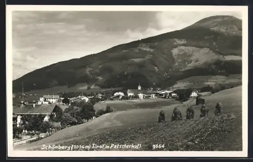 AK Schönberg /Tirol, Ortsansicht mit Patscherkofl