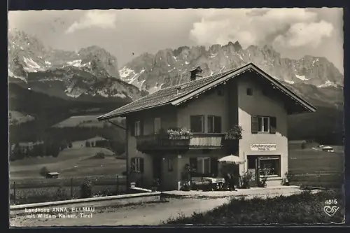 AK Ellmau, Landhaus Anna mit Geschäft Schuhmacher Fill, Ansicht gegen Wilden Kaiser