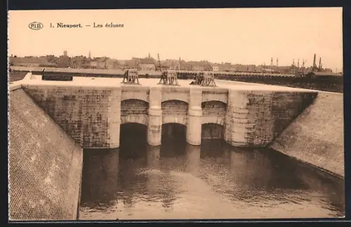 AK Nieuport, Les écluses
