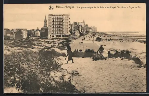 AK Blankenberghe, Vue panoramique de la Ville et du Royal Pier Hotel, Dique de Mer