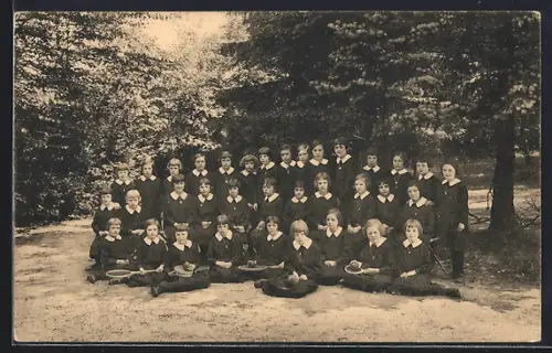 AK `s-Gravenwezel, Pensionaat