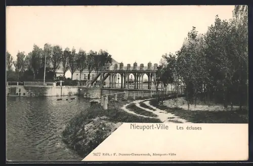 AK Nieuport-Ville, Les écluses