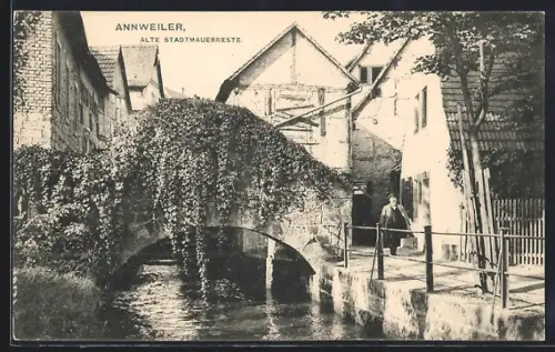 AK Annweiler, Brücke mit alten Stadtmauerresten