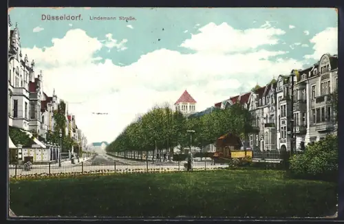 AK Düsseldorf, Lindemann Strasse, Ansicht von einer Anlage aus, mit Turm, kl. Häuschen und Karren