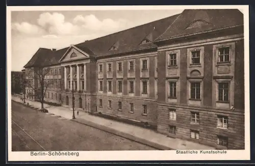 AK Berlin-Schöneberg, Strassenpartie an der Staatlichen Kunstschule