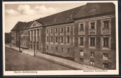 AK Berlin-Schöneberg, Strassenpartie an der Staatlichen Kunstschule