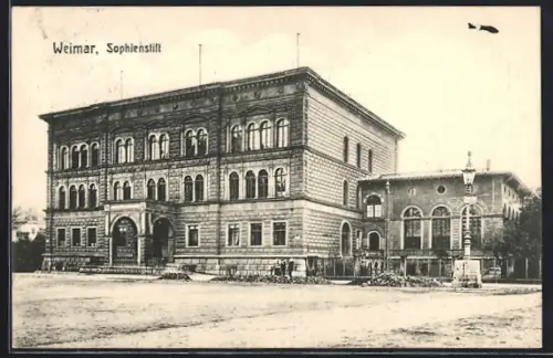 AK Weimar / Thüringen, Blick auf das Sophienstift