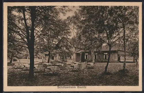AK Bienitz, Gasthof Schützenhaus mit Garten