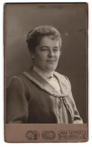 Fotografie Max Seifert, Freiberg, Portrait einer Frau