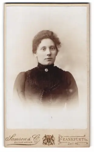Fotografie Samsons & Co, Frankfurt, Zeil 46, Porträt einer Frau