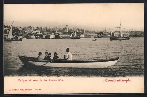 AK Constantinople, Caique et vue de la Corne d`or