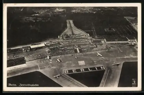 AK Berlin, Luftbild Zentralflughafen