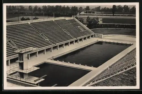 AK Berlin, Olympia-Stadion, Schwimmstadion von der Deutschen Kampfbahn aus