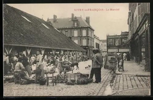 AK Vitry-le-Francois, Le Marché