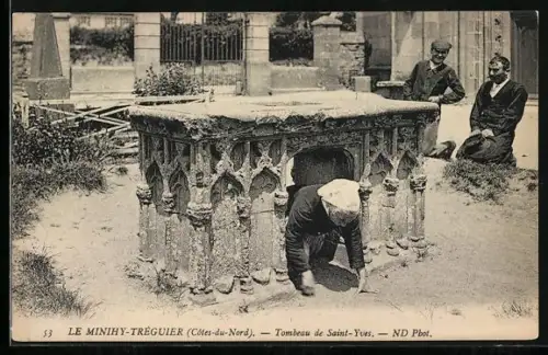 AK Le Minihy-Tréguier, Tombeau de Saint Yves