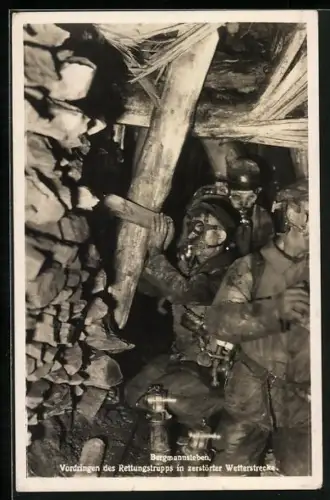 AK Bergmannsleben, Vordringen des Rettungstrupps in zerstörter Wetterstrecke