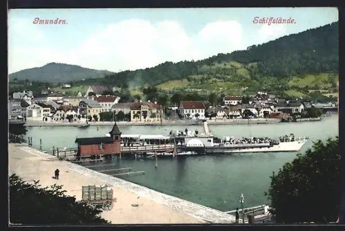 AK Gmunden, Schiffslände mit Dampfer und Ortspanorama