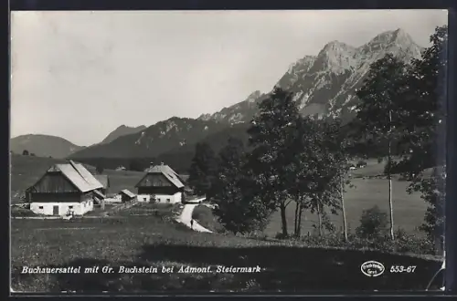 AK Admont /Steiermark, Buchauersattel mit Gr. Buchstein, Landstrasse und Gebäuden