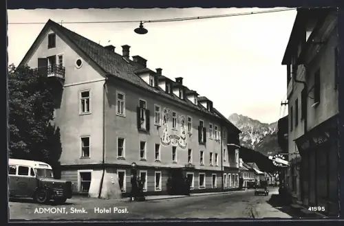 AK Admont, Strassenpartie mit Hotel Post